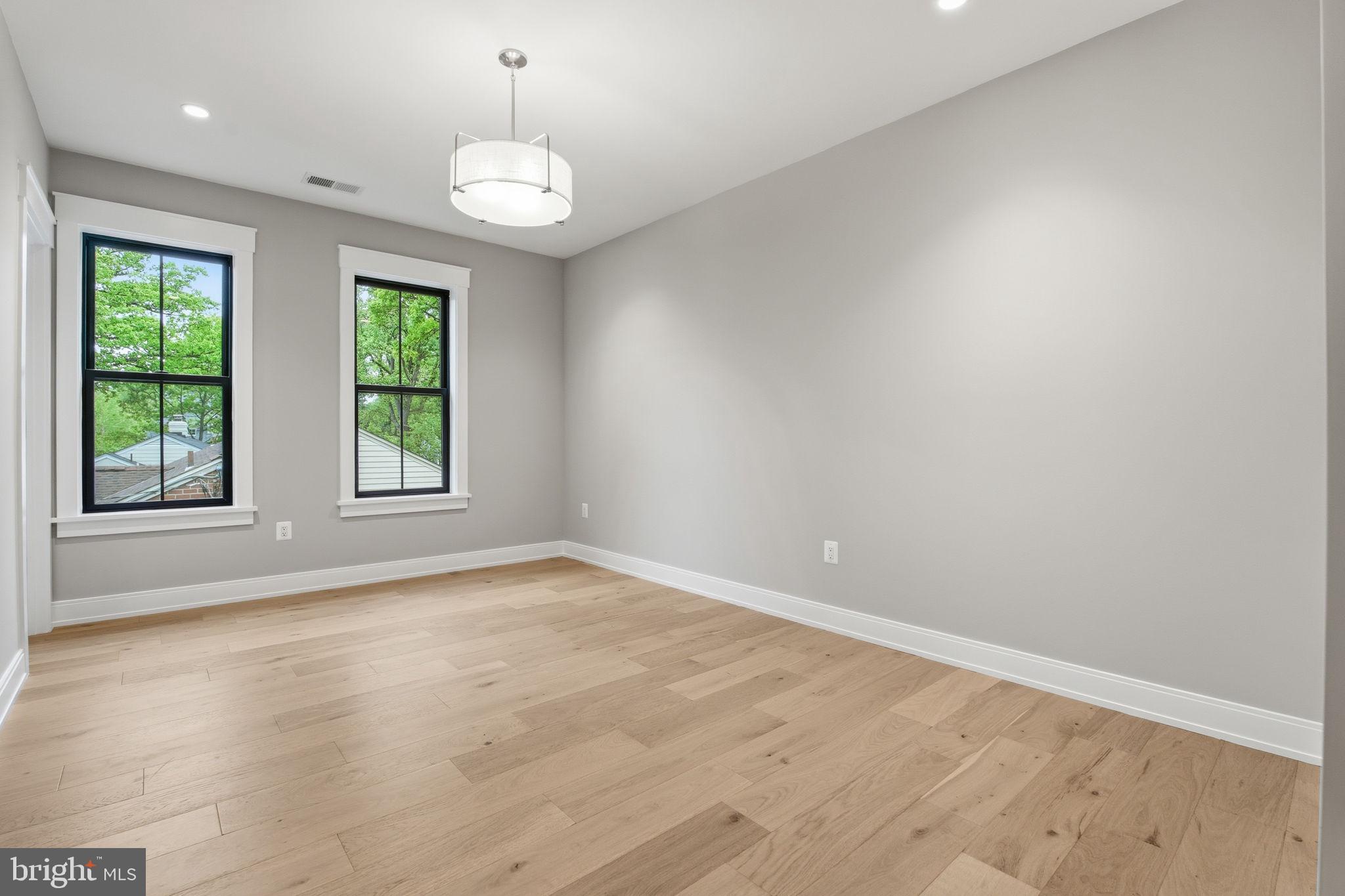 ROLLINGWOOD - Residential