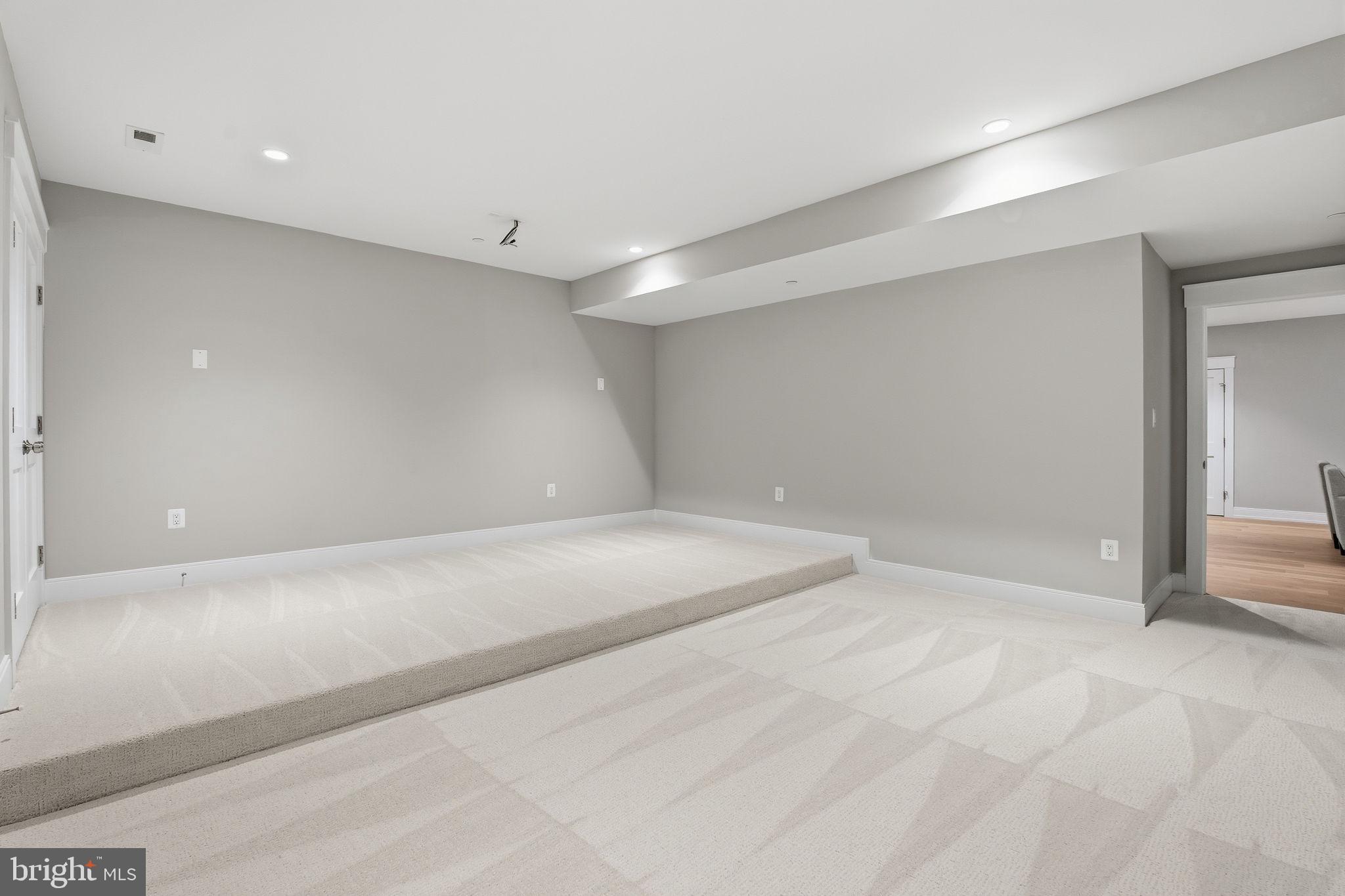 ROLLINGWOOD - Residential