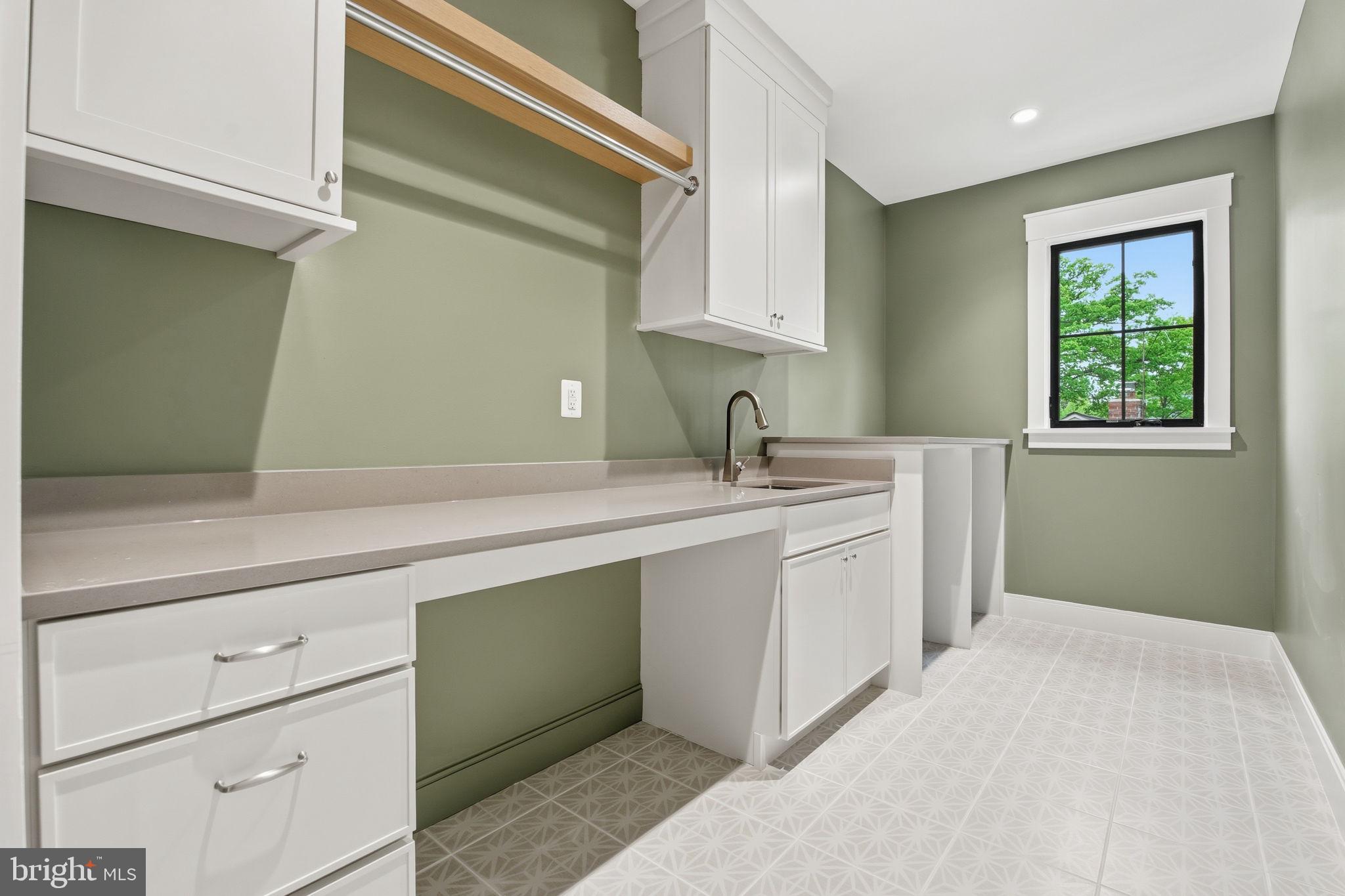 ROLLINGWOOD - Residential