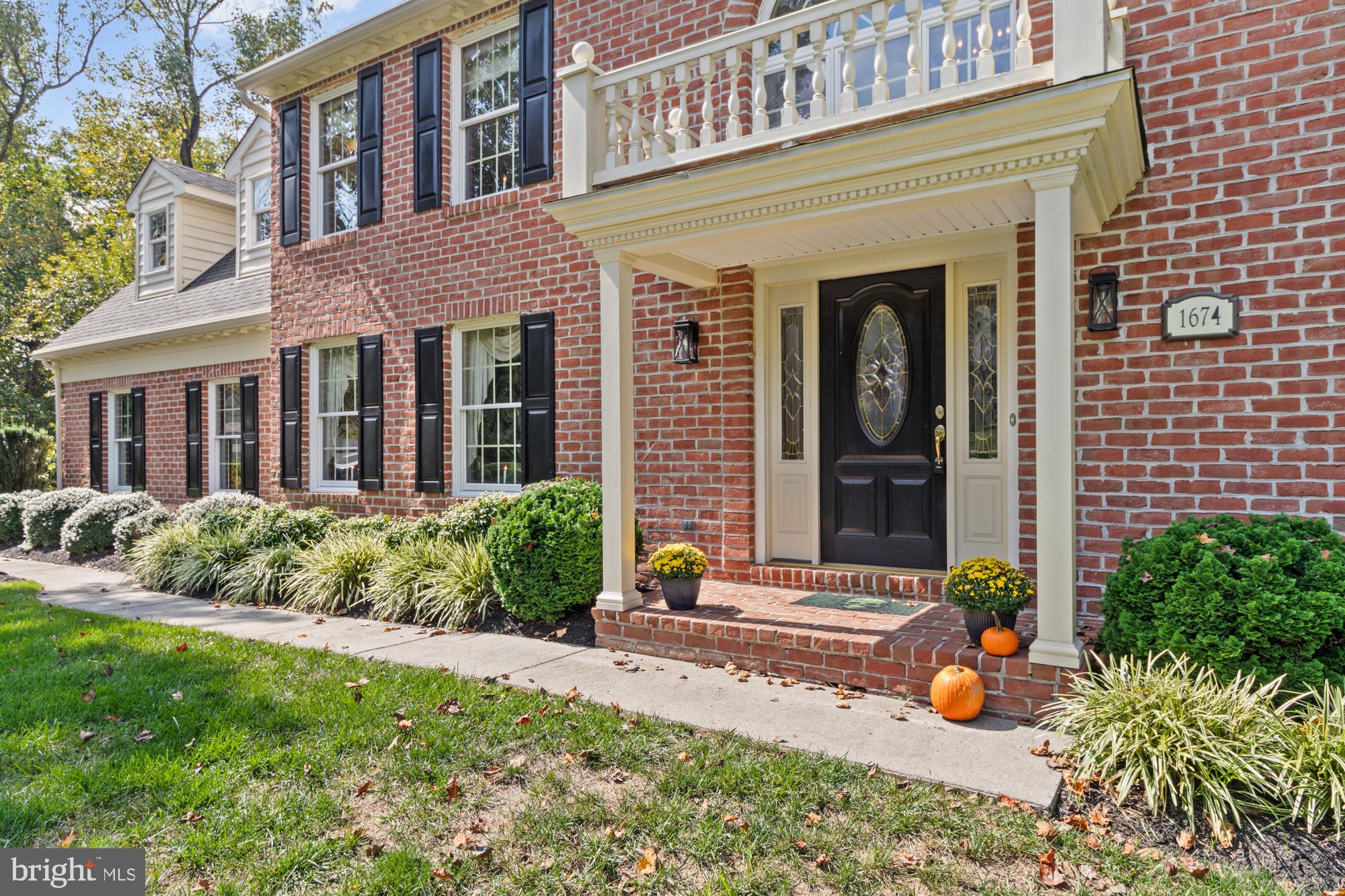 PLEASANT VIEW FARMS - Residential