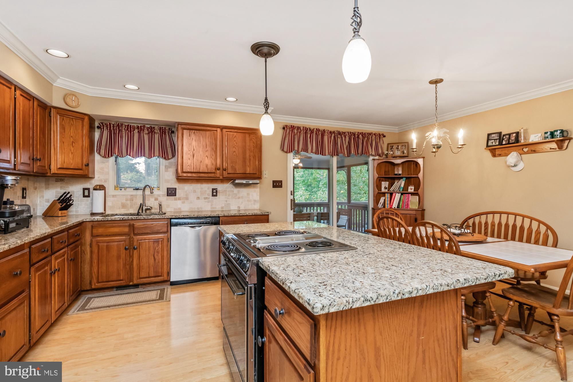 PLEASANT VIEW FARMS - Residential