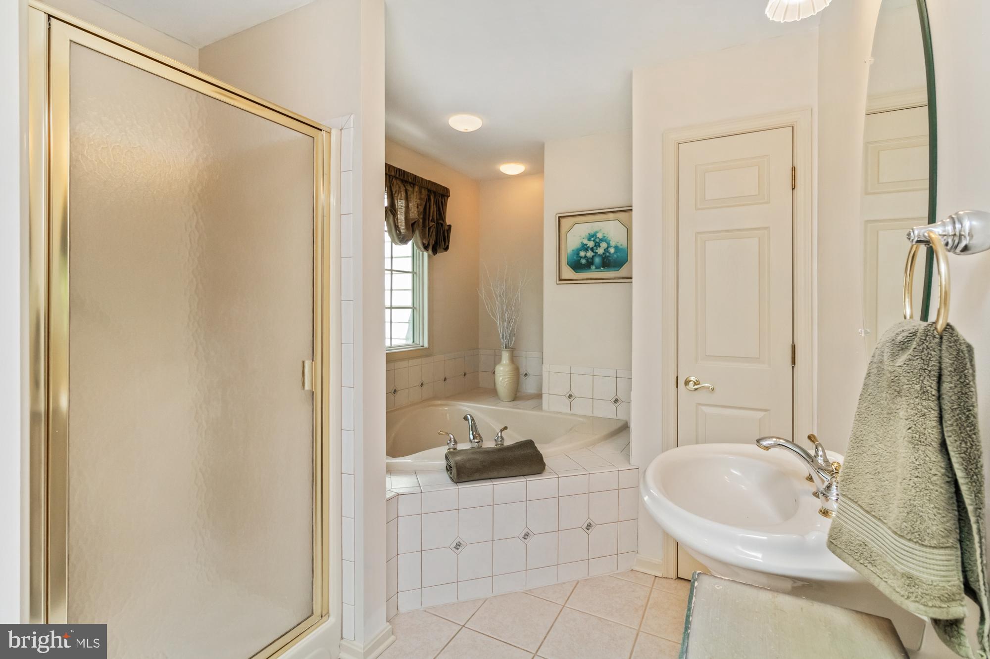 PLEASANT VIEW FARMS - Residential