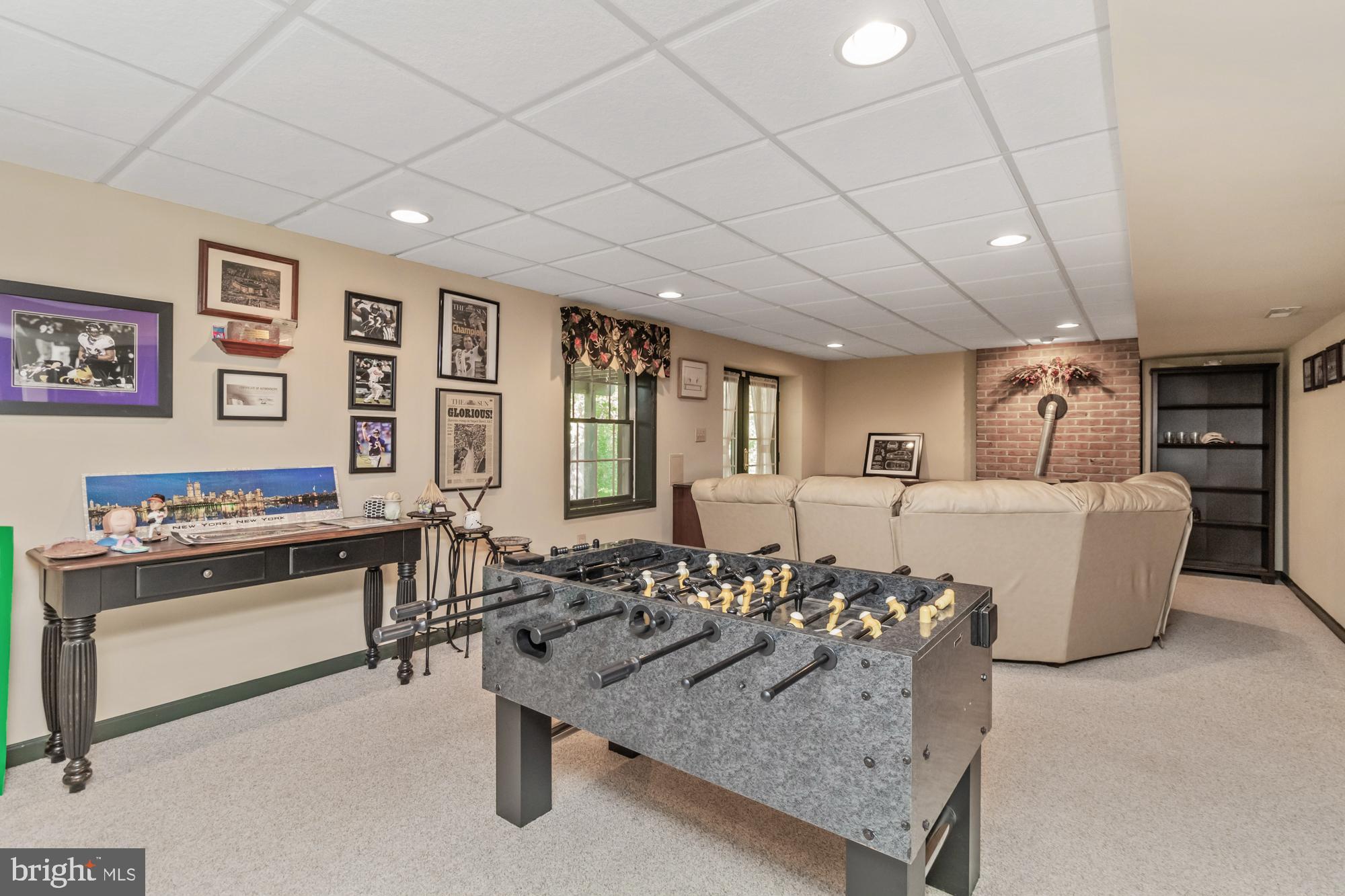 PLEASANT VIEW FARMS - Residential