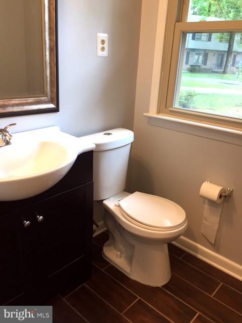 COUNTRY CLUB/LAKE MONTCLAIR - Residential Lease