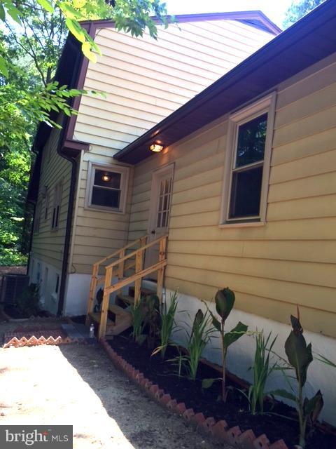 COUNTRY CLUB/LAKE MONTCLAIR - Residential Lease