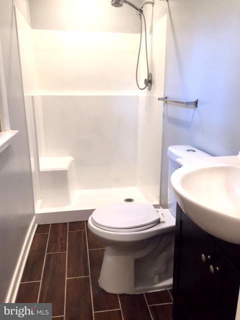 COUNTRY CLUB/LAKE MONTCLAIR - Residential Lease