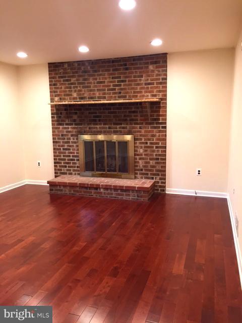 COUNTRY CLUB/LAKE MONTCLAIR - Residential Lease