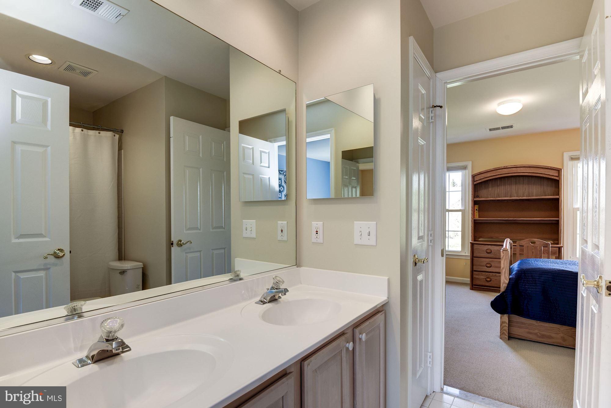 POTOMAC GLEN - Residential