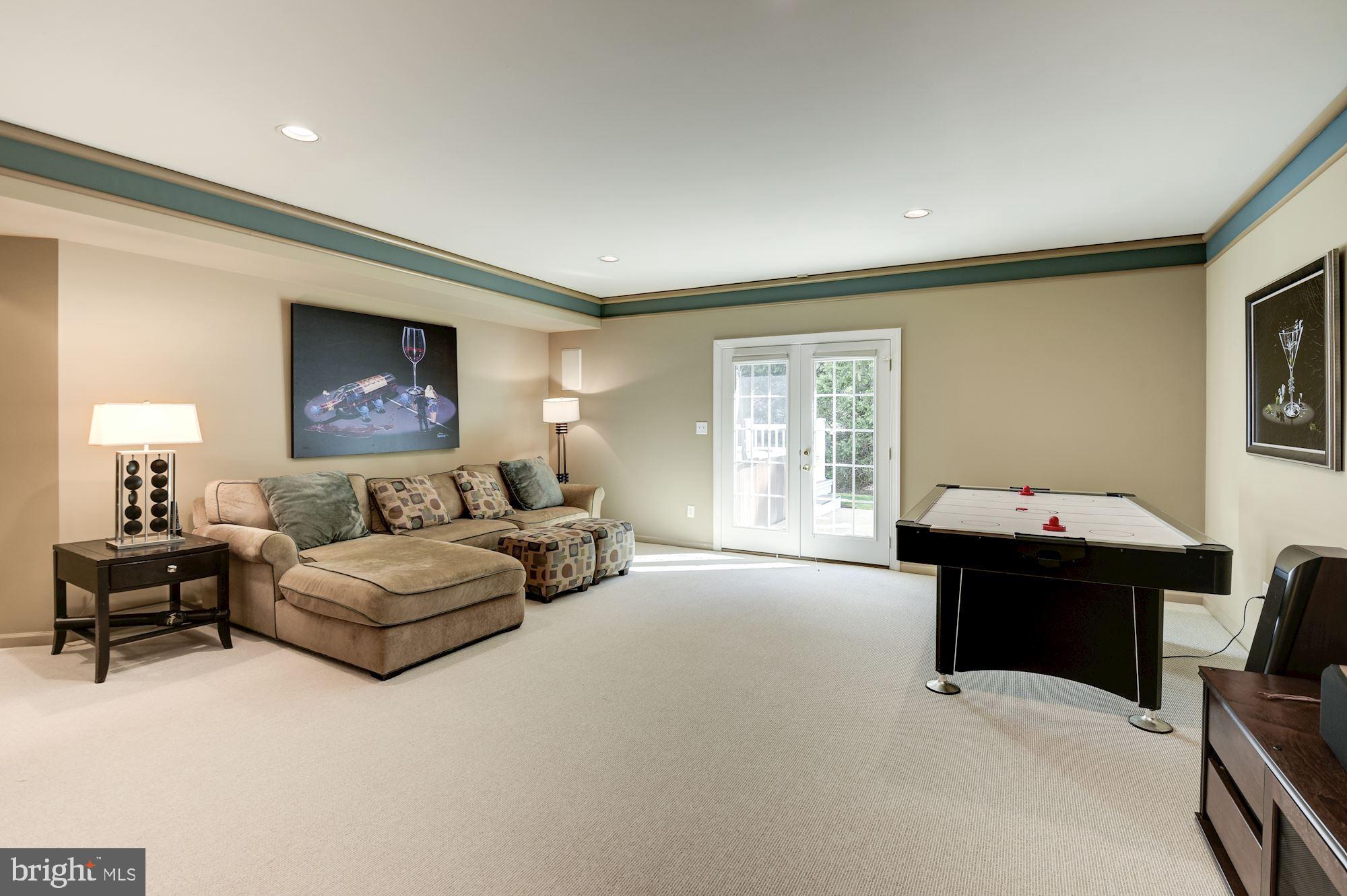 POTOMAC GLEN - Residential