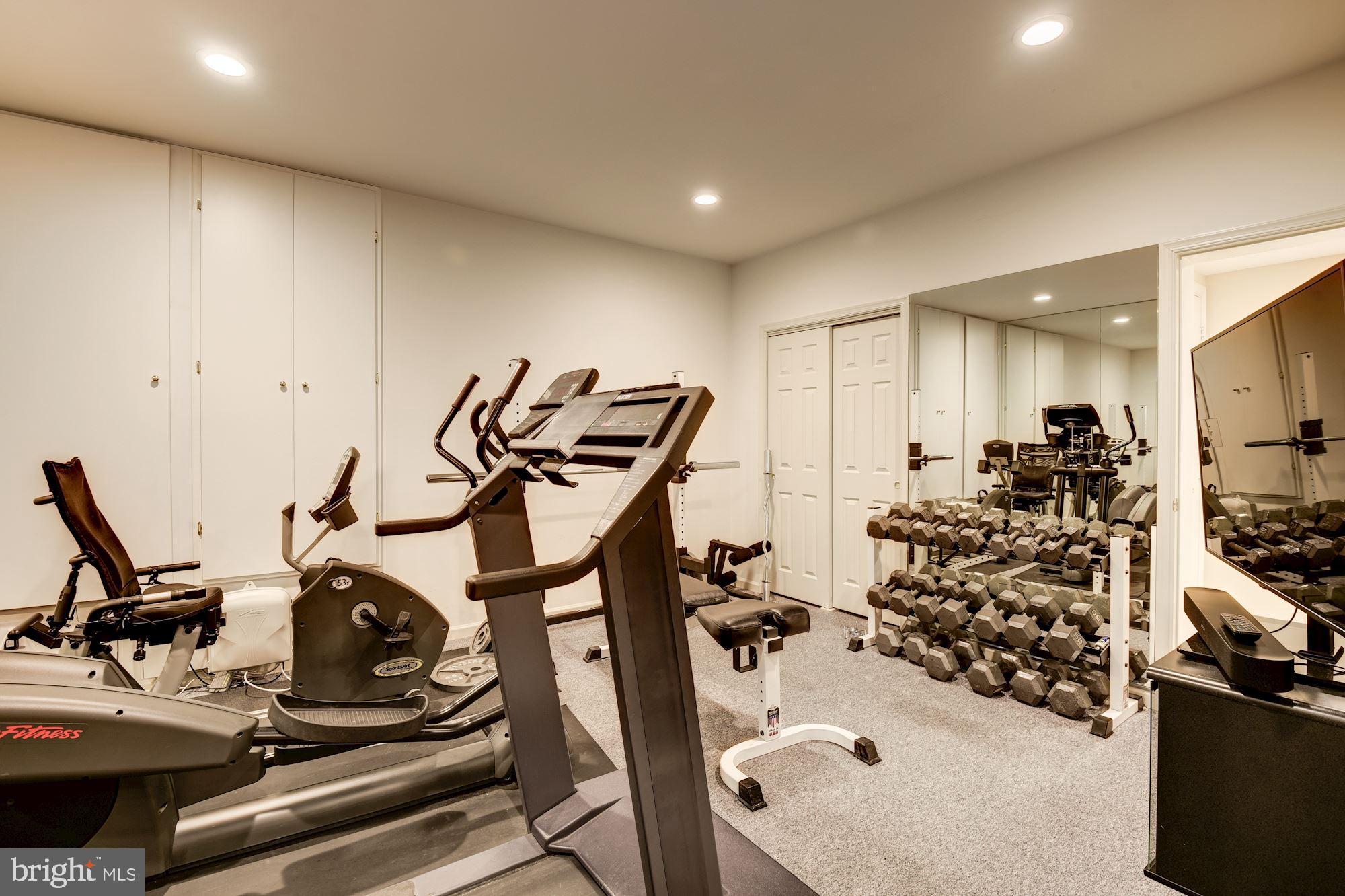 POTOMAC GLEN - Residential