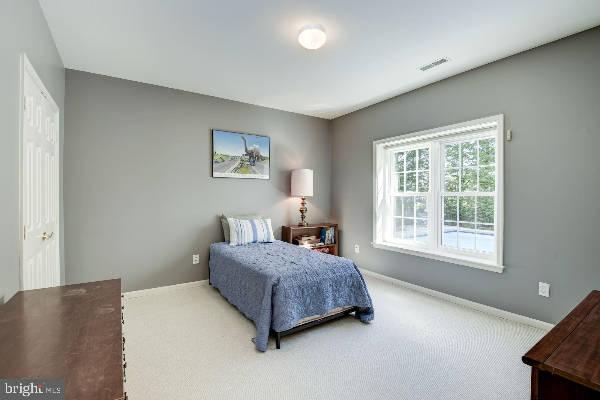 POTOMAC GLEN - Residential