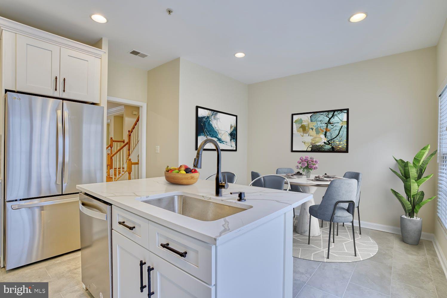 TYSONS VILLAGE - Residential