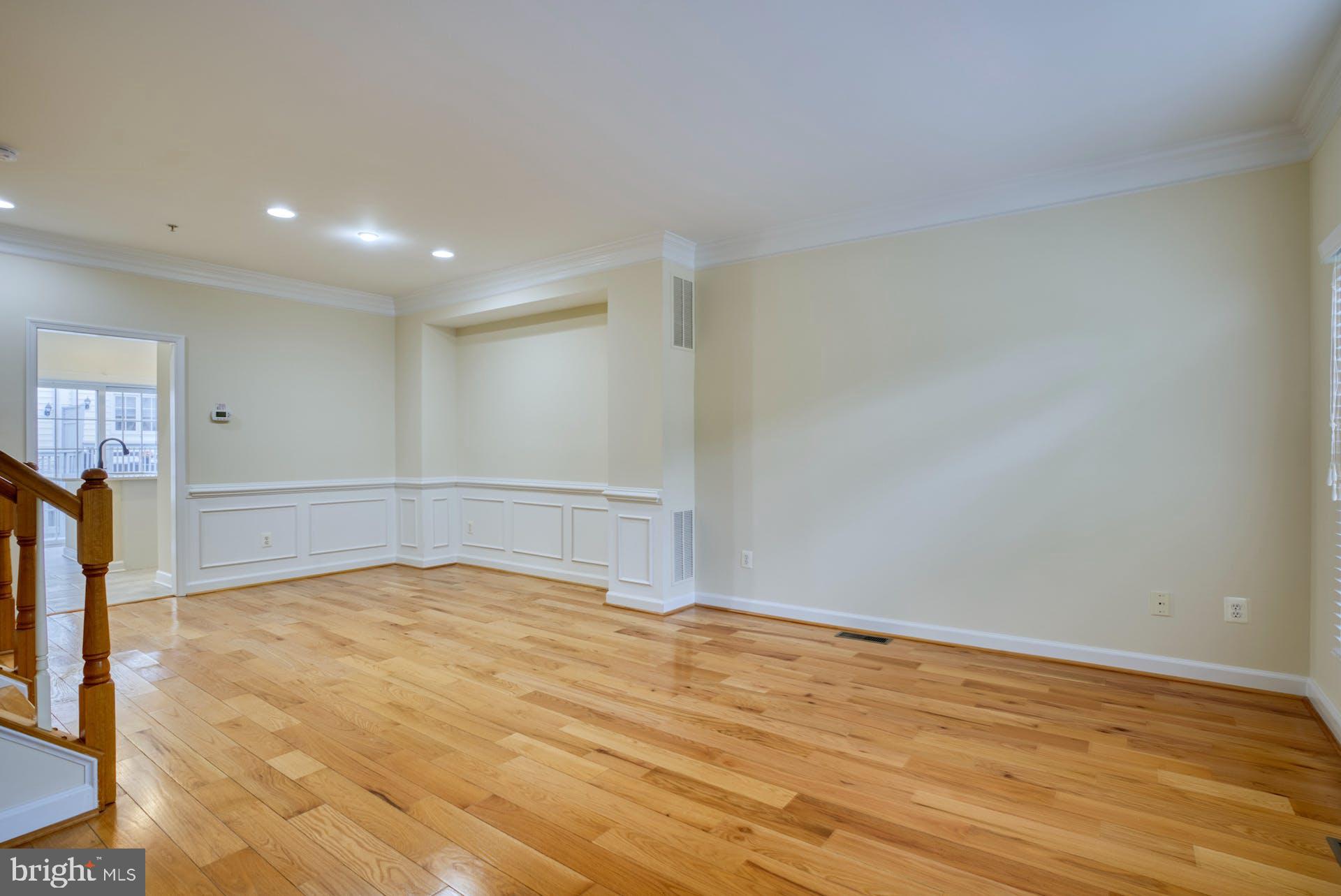 TYSONS VILLAGE - Residential