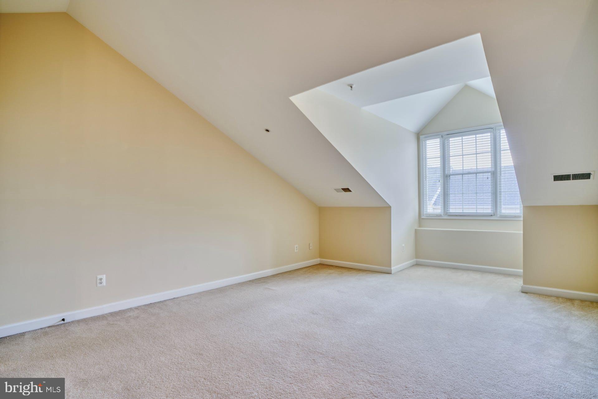 TYSONS VILLAGE - Residential