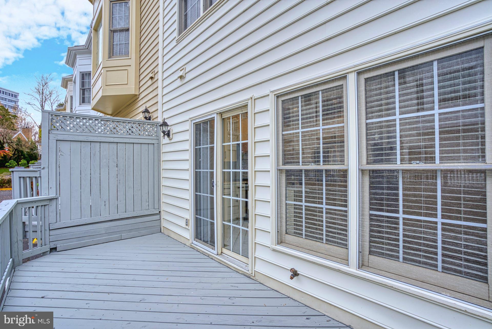 TYSONS VILLAGE - Residential