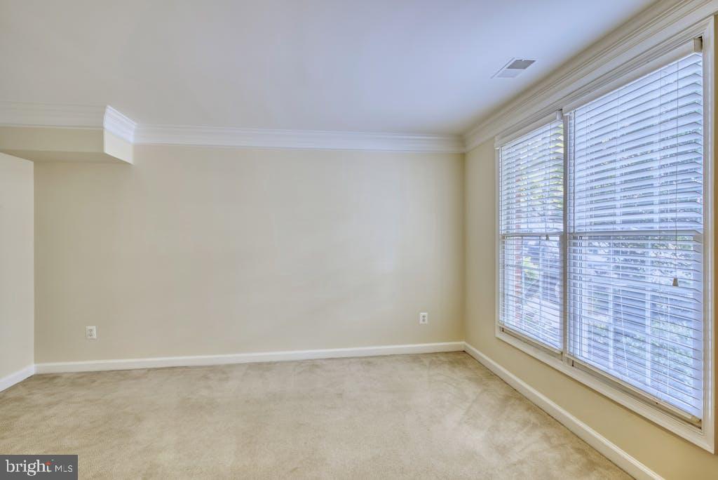 TYSONS VILLAGE - Residential