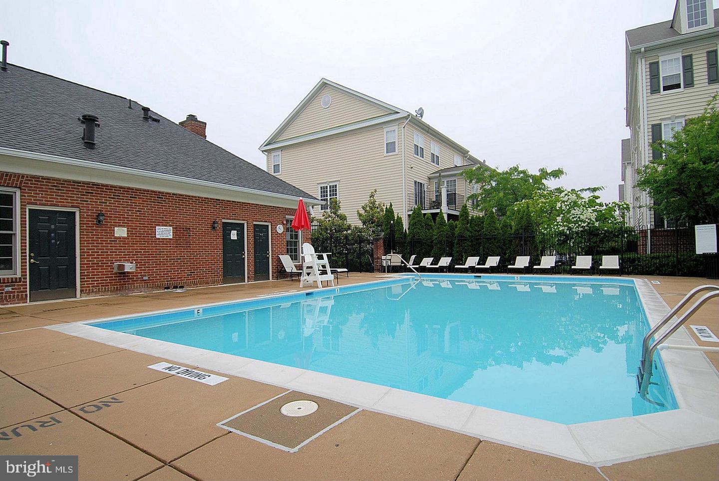 TYSONS VILLAGE - Residential