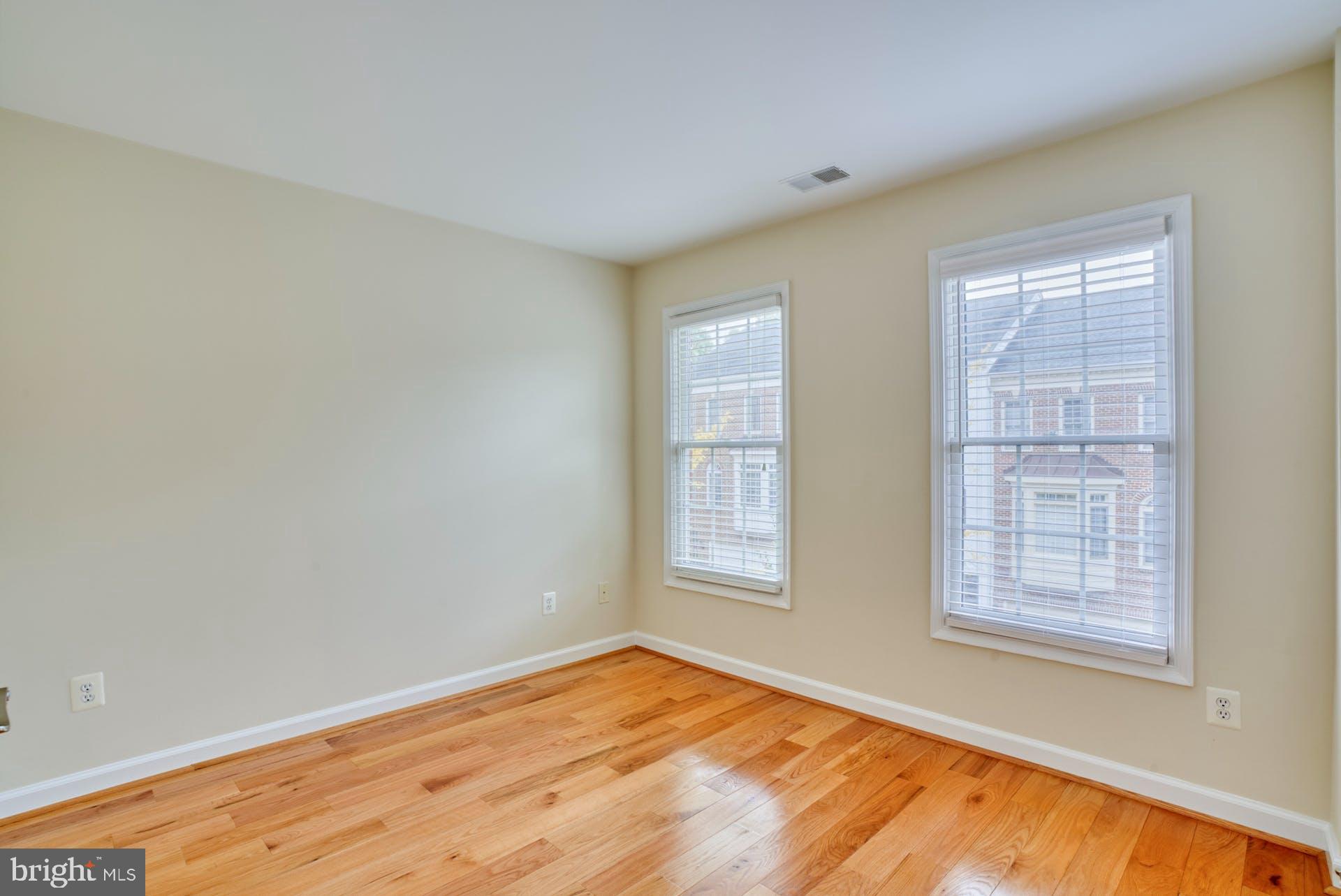 TYSONS VILLAGE - Residential