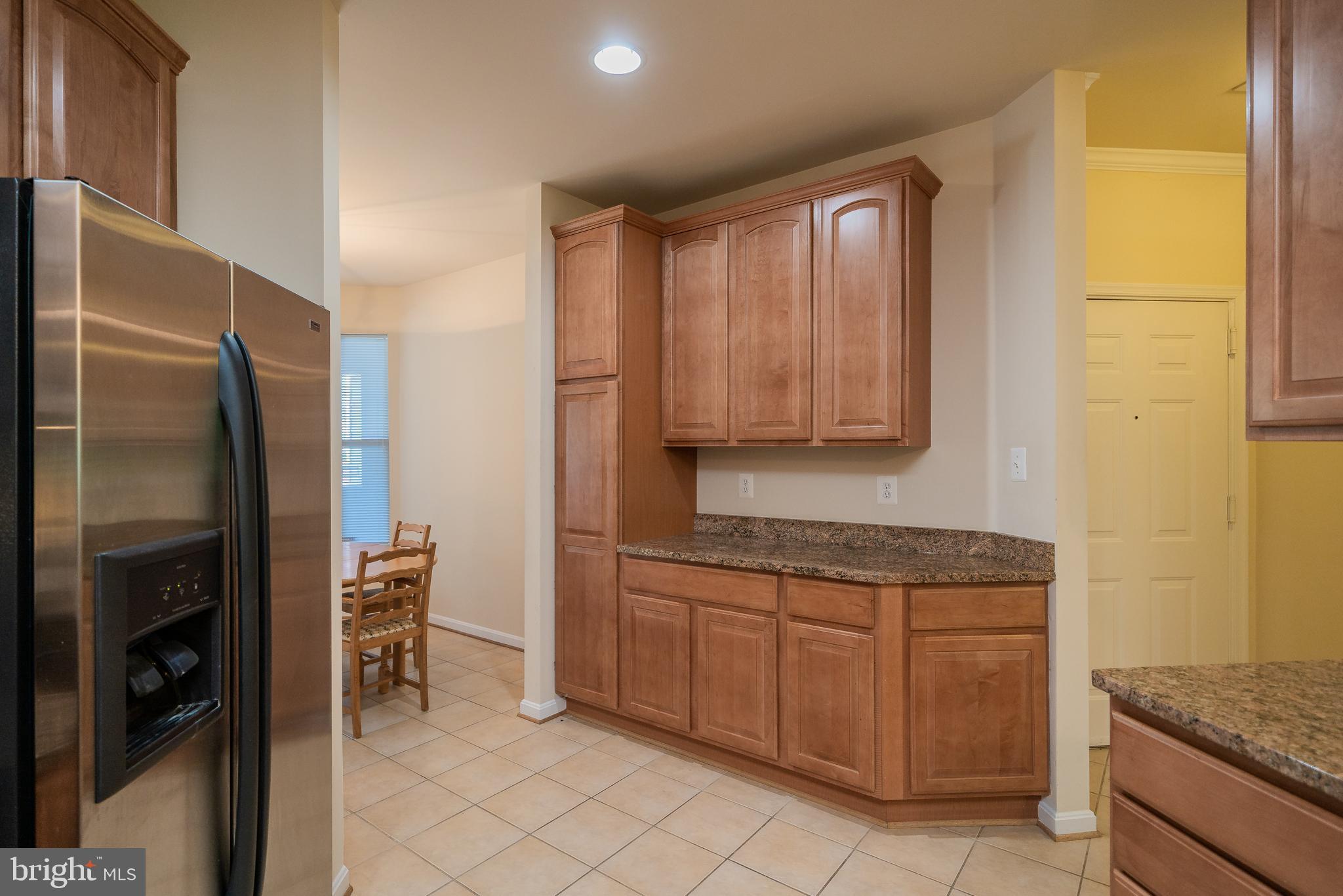 OYSTER BAY CONDOMINIUMS - Residential