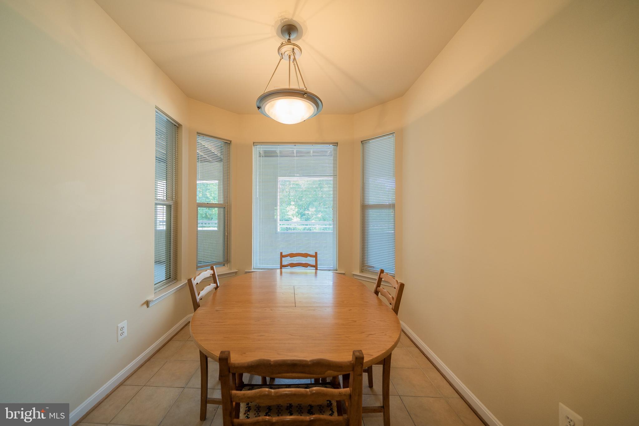 OYSTER BAY CONDOMINIUMS - Residential