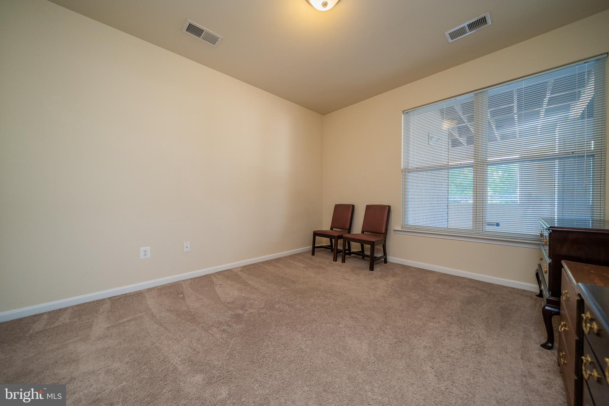 OYSTER BAY CONDOMINIUMS - Residential