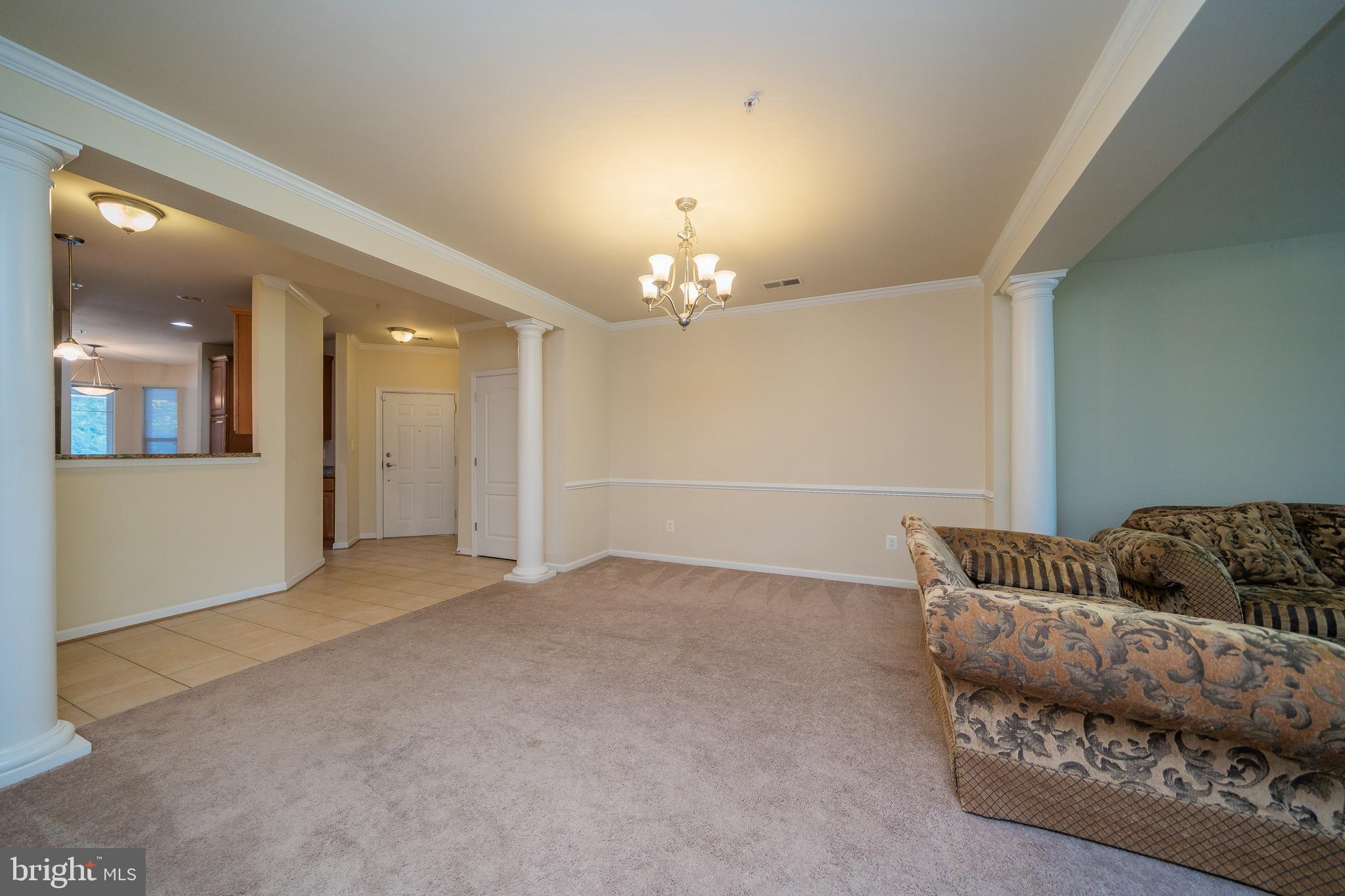 OYSTER BAY CONDOMINIUMS - Residential