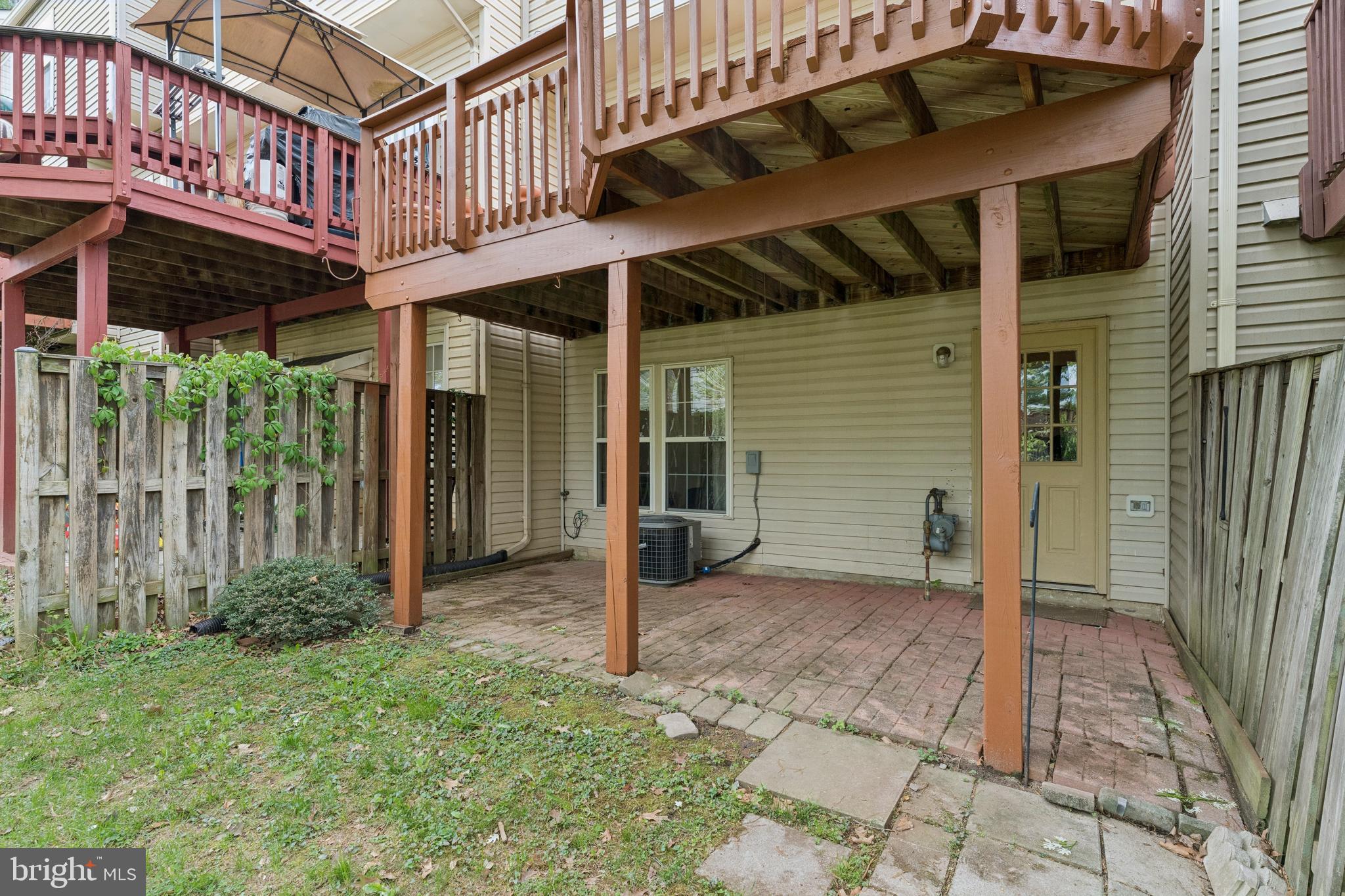 CLOVERLEAF TOWNHOMES - Residential