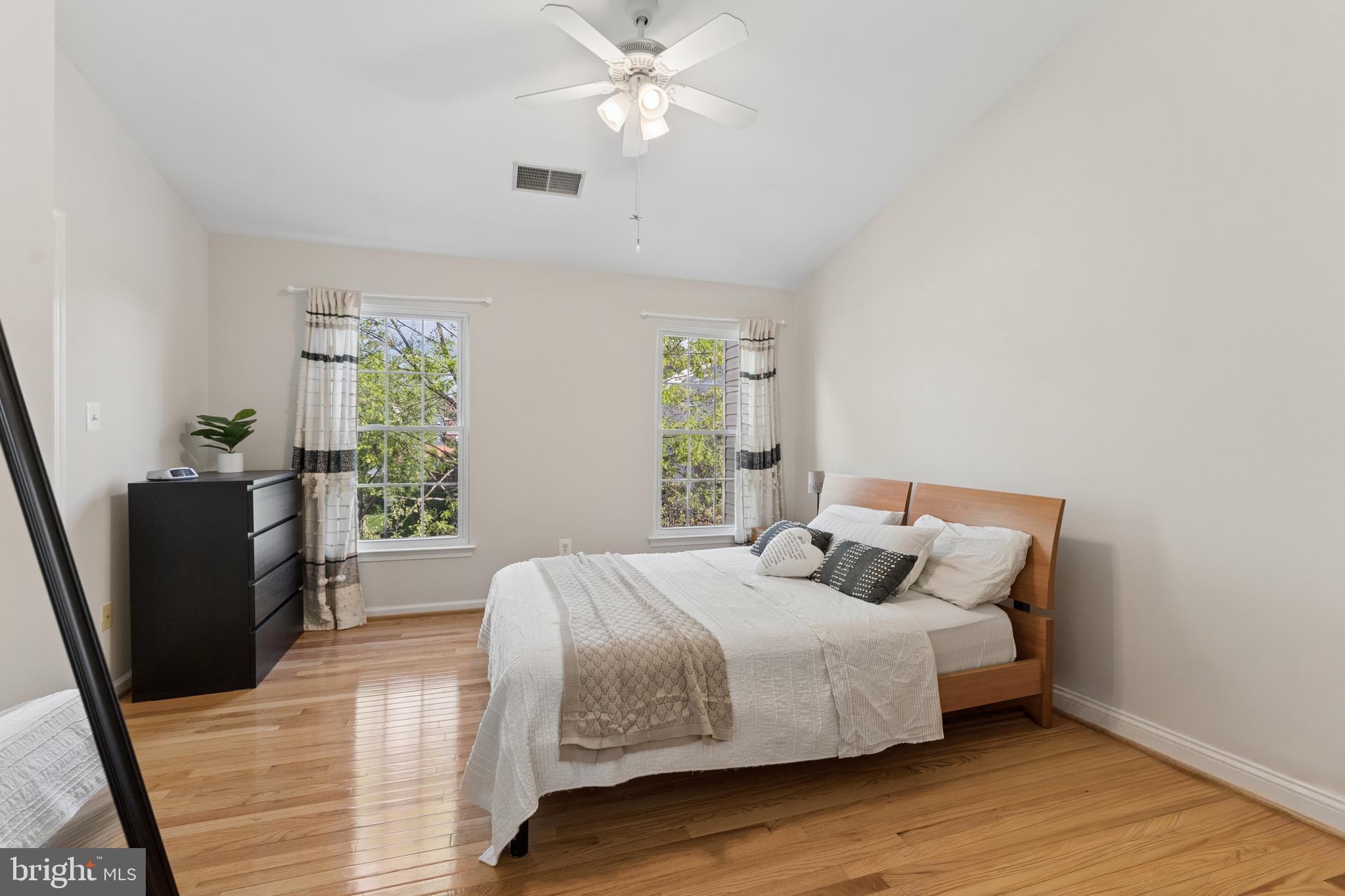 CLOVERLEAF TOWNHOMES - Residential