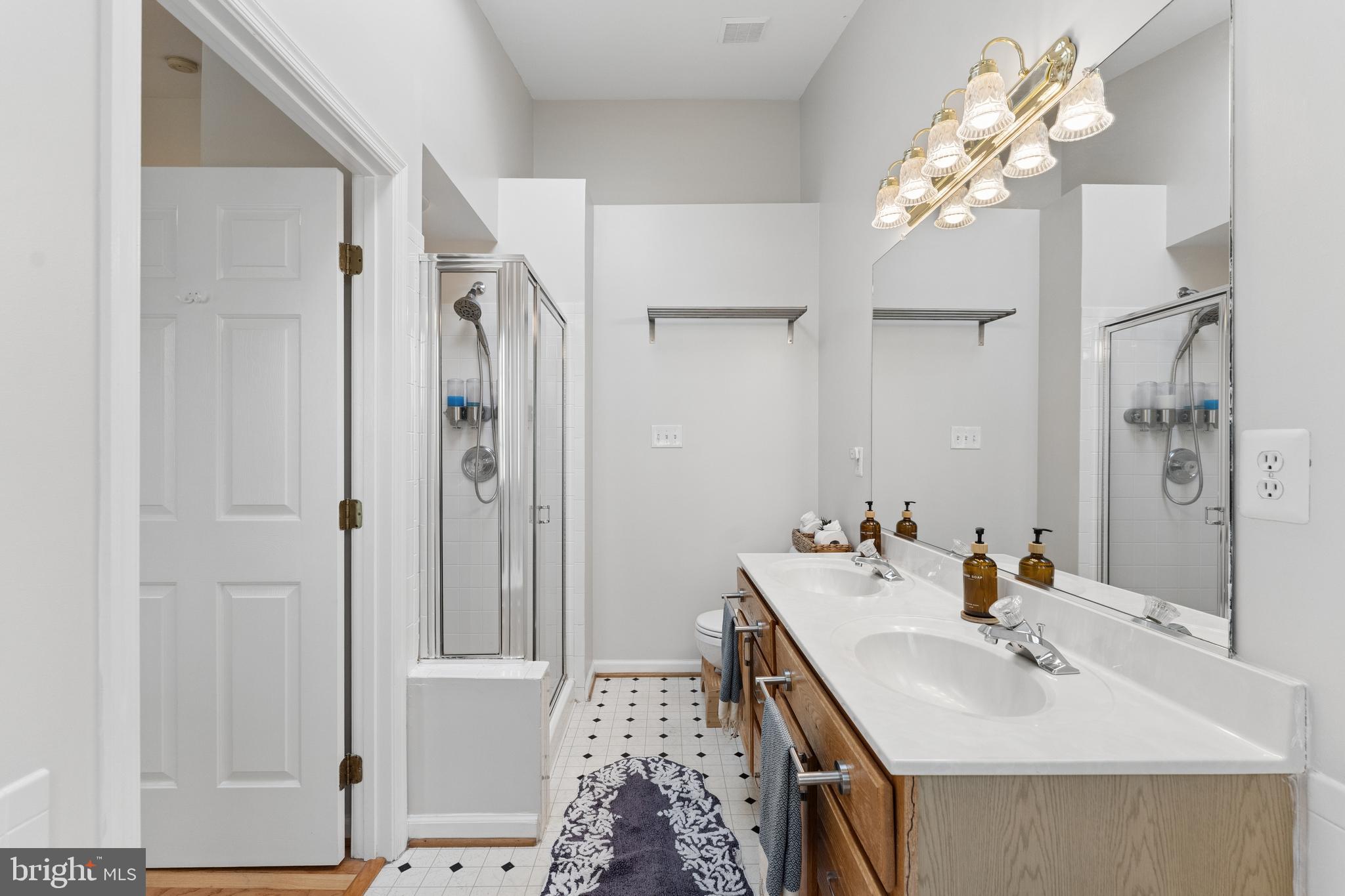 CLOVERLEAF TOWNHOMES - Residential