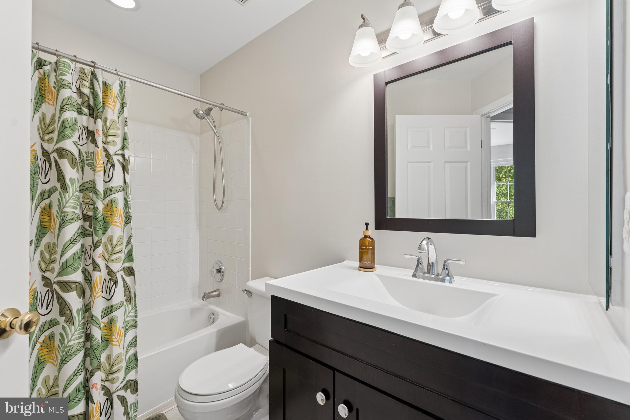 CLOVERLEAF TOWNHOMES - Residential