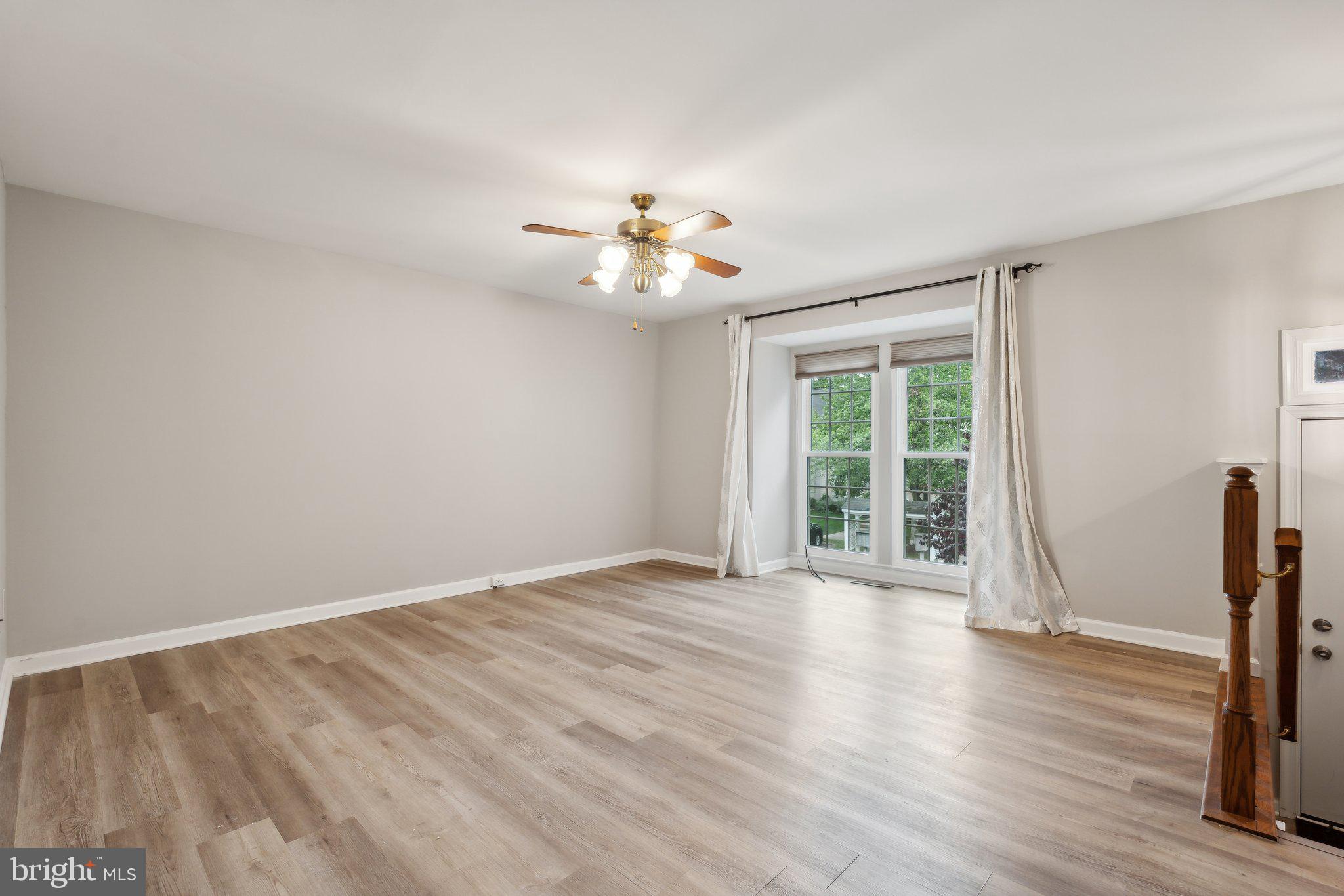ASHBURN FARM - Residential Lease