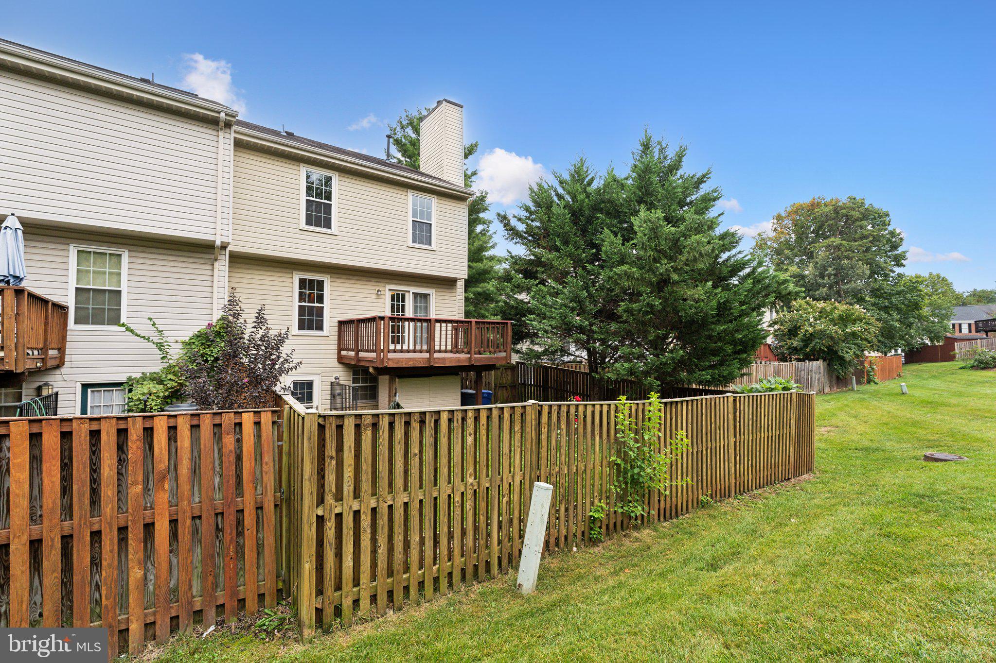 ASHBURN FARM - Residential Lease