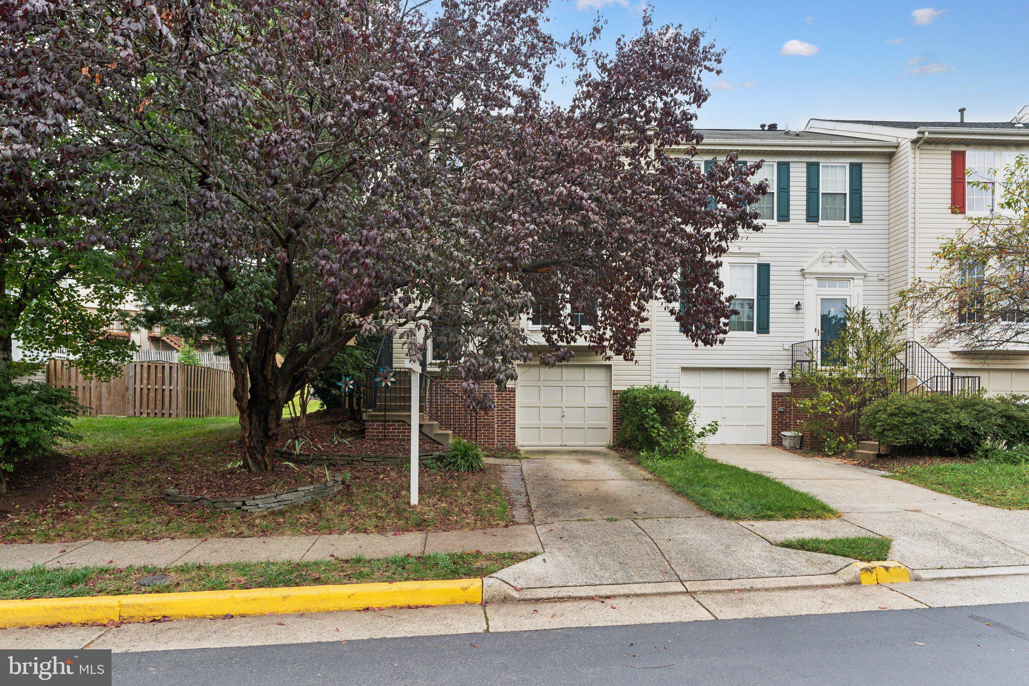 ASHBURN FARM - Residential Lease