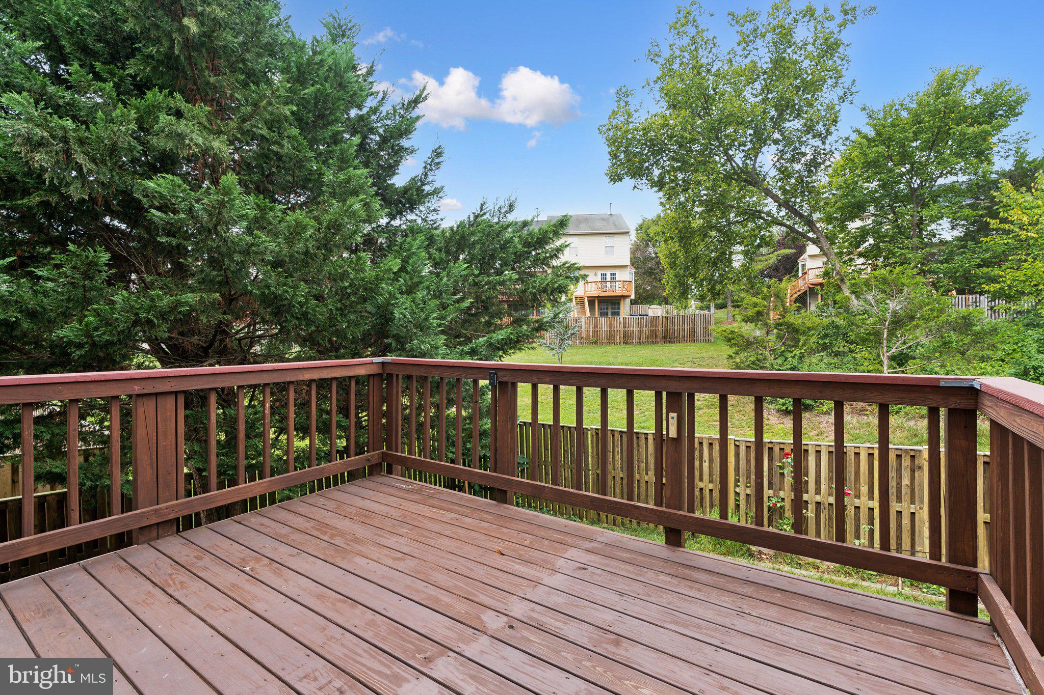 ASHBURN FARM - Residential Lease