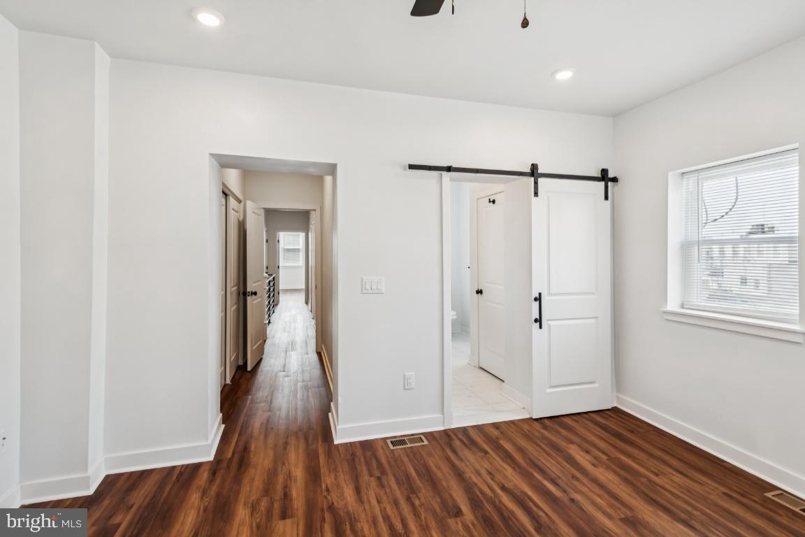 PORT RICHMOND - Residential Lease