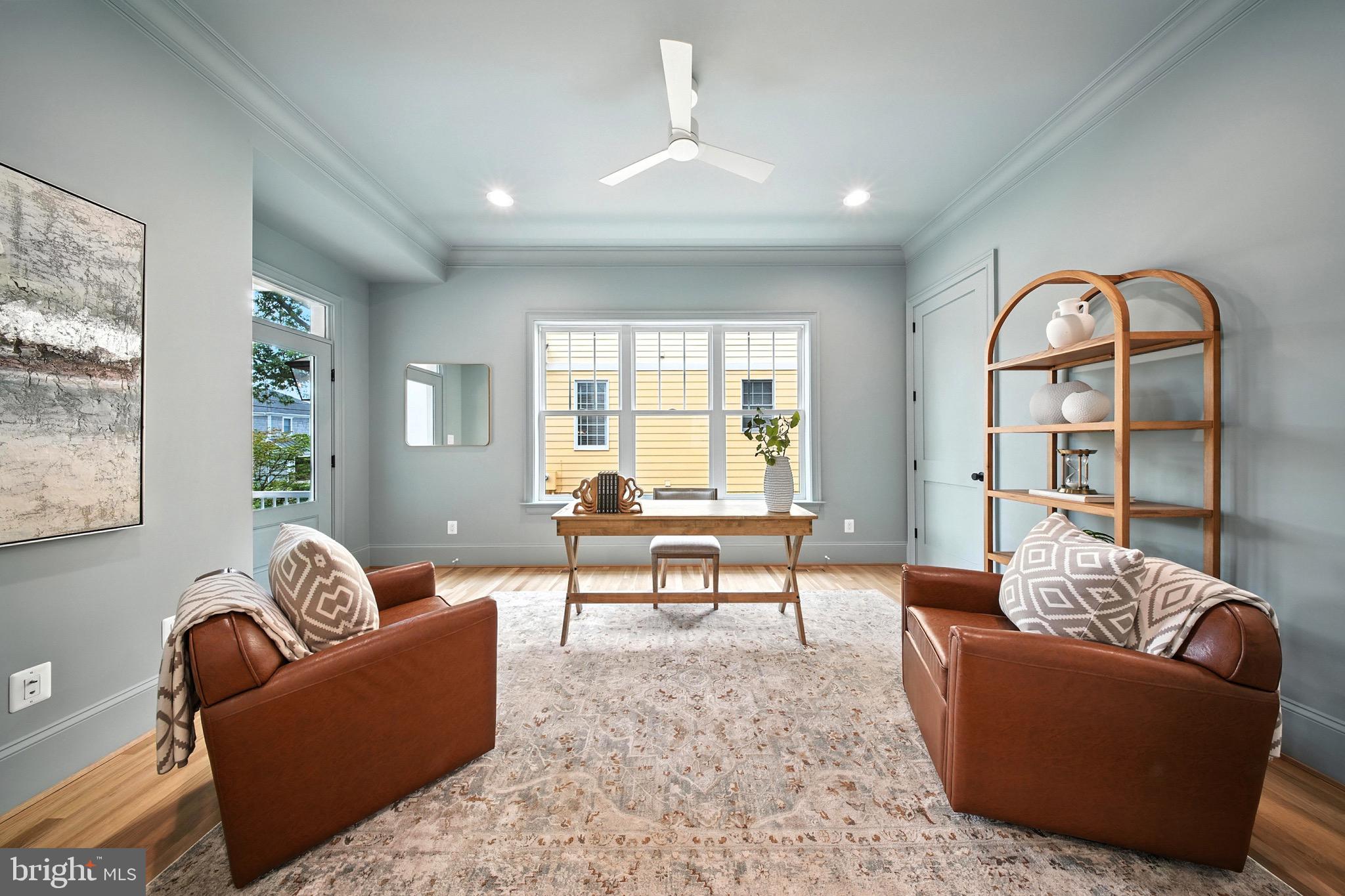 LYONHURST - Residential