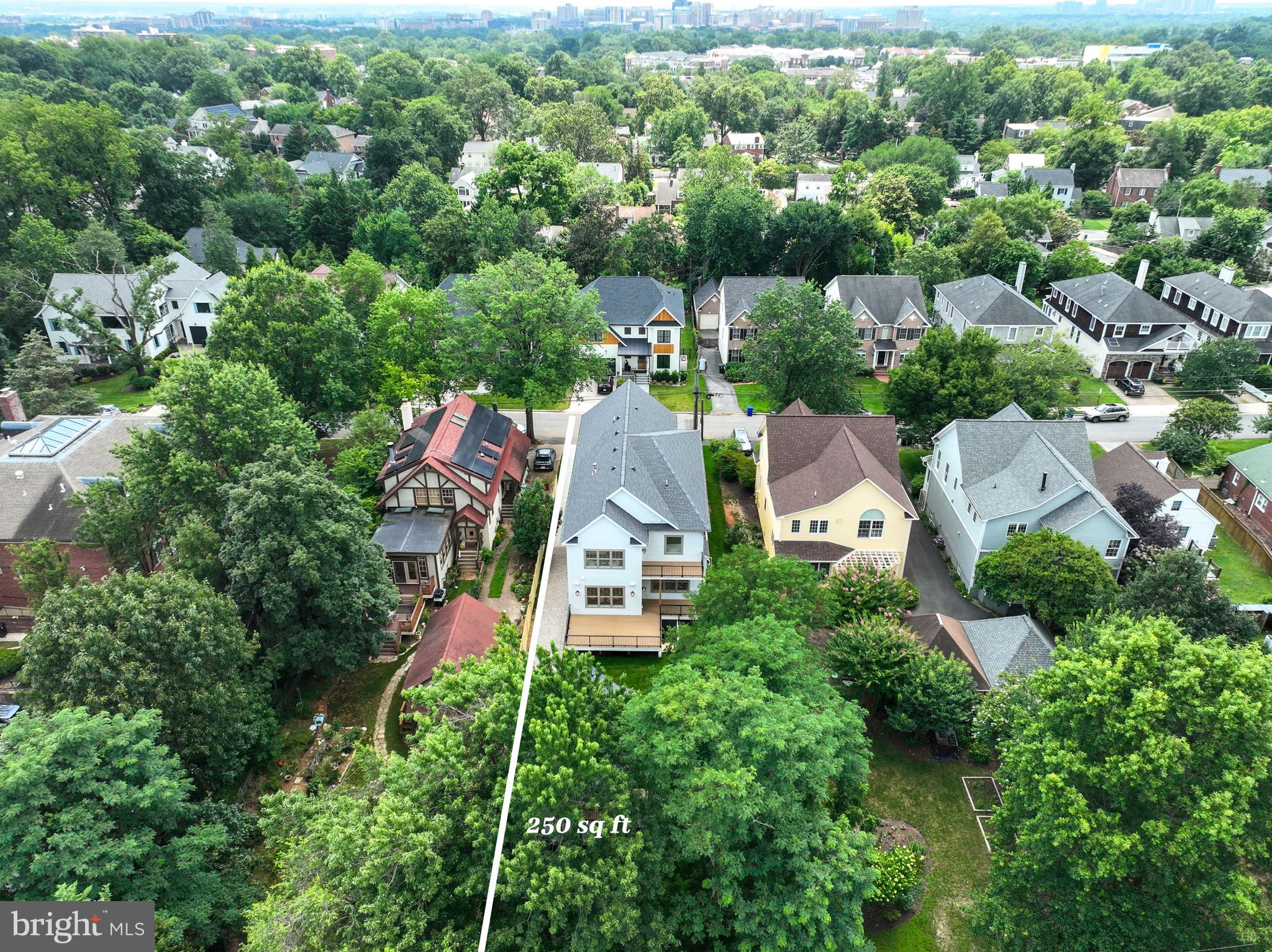 LYONHURST - Residential