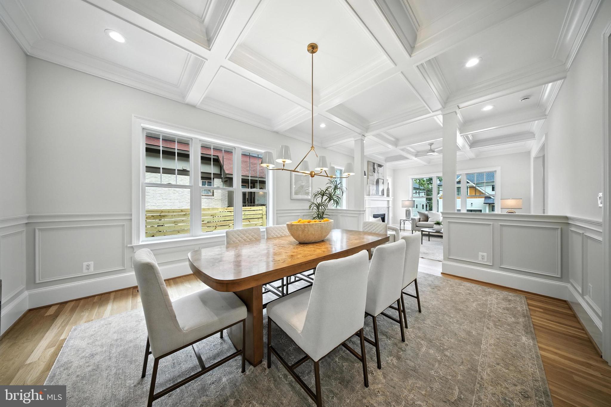 LYONHURST - Residential