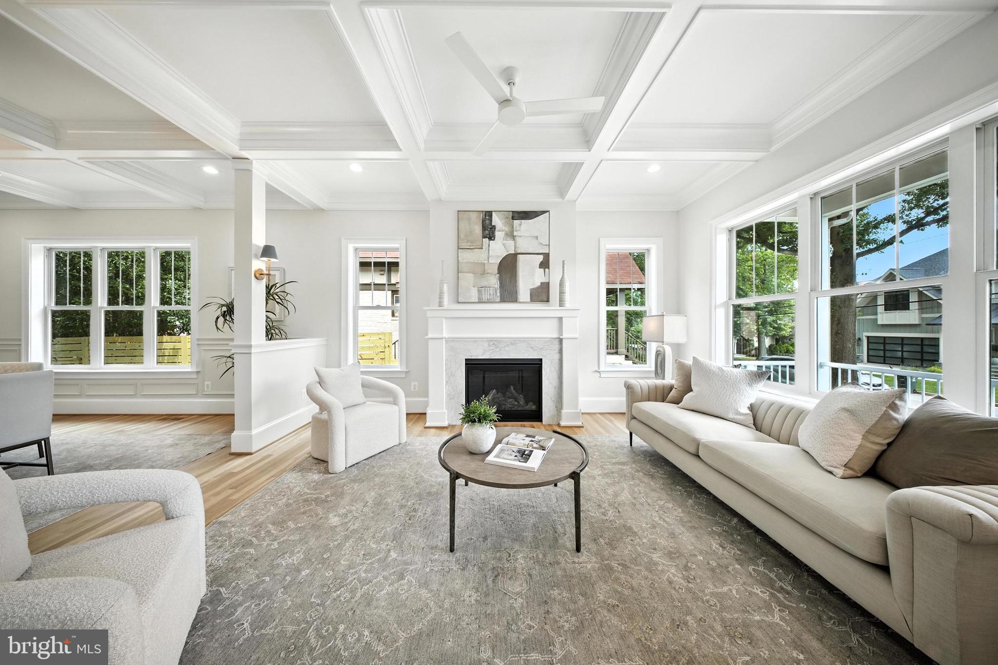 LYONHURST - Residential