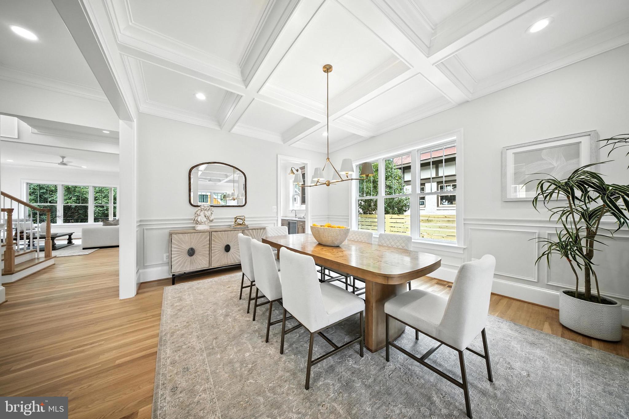 LYONHURST - Residential