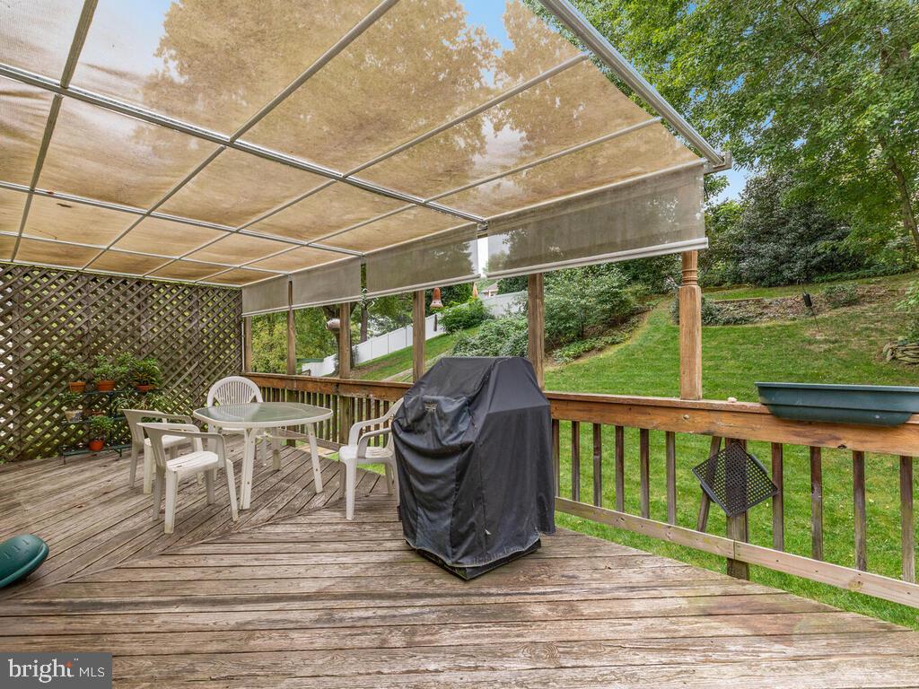 BROOKEVILLE KNOLLS - Residential