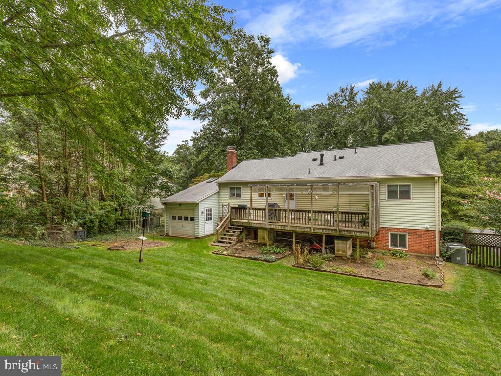 BROOKEVILLE KNOLLS - Residential