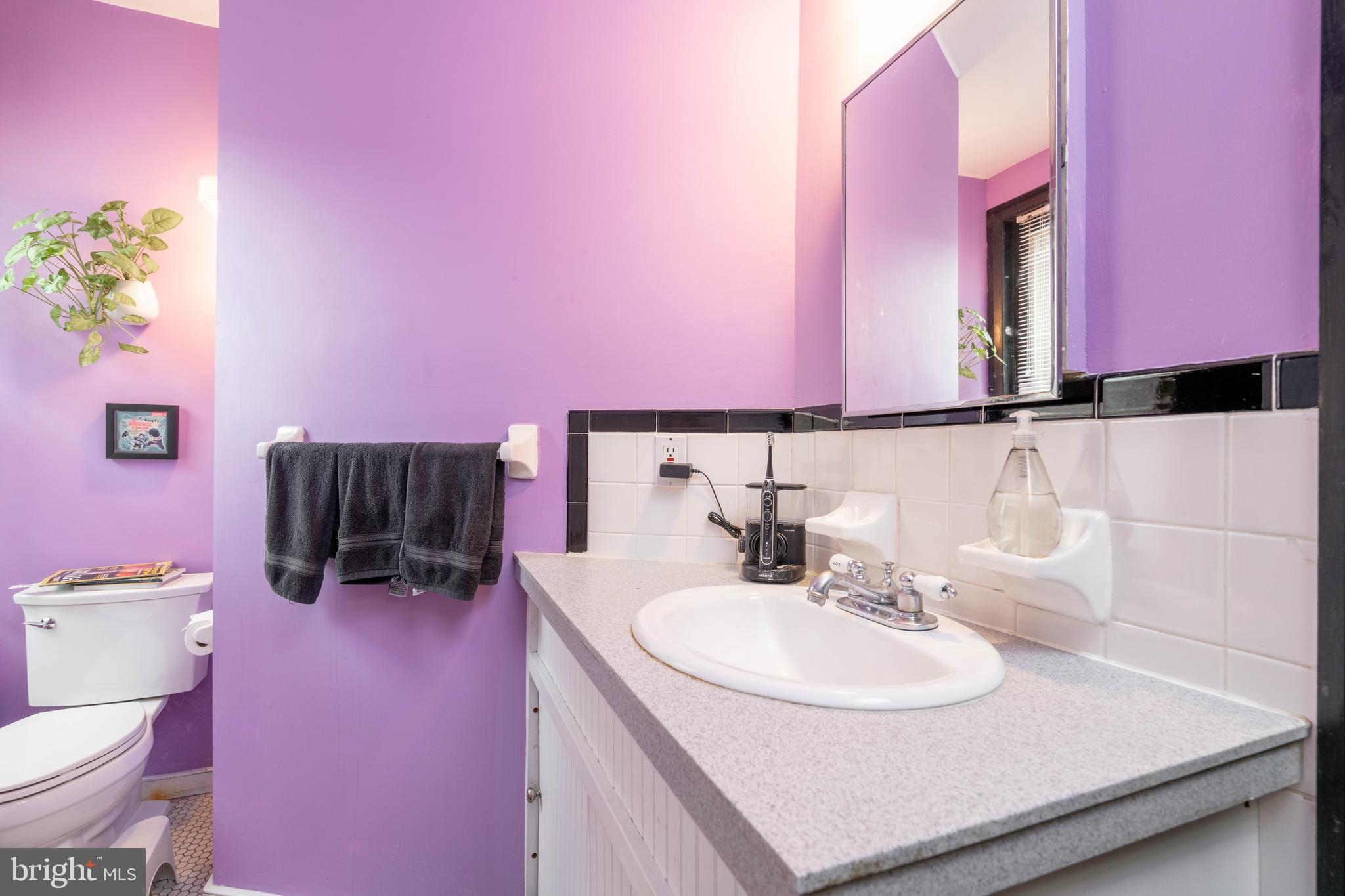 OLD CITY - Commercial Sale