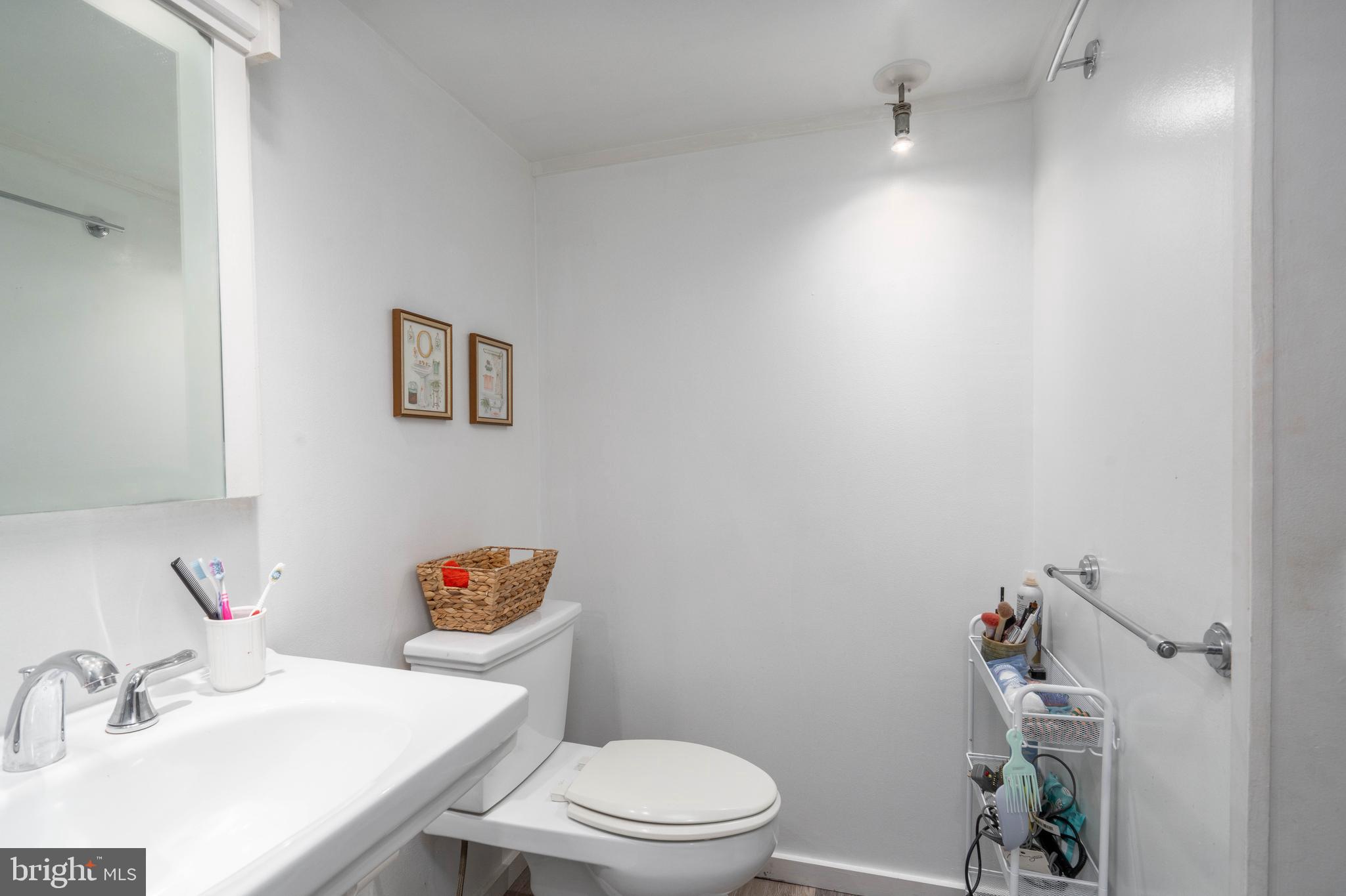 OLD CITY - Commercial Sale