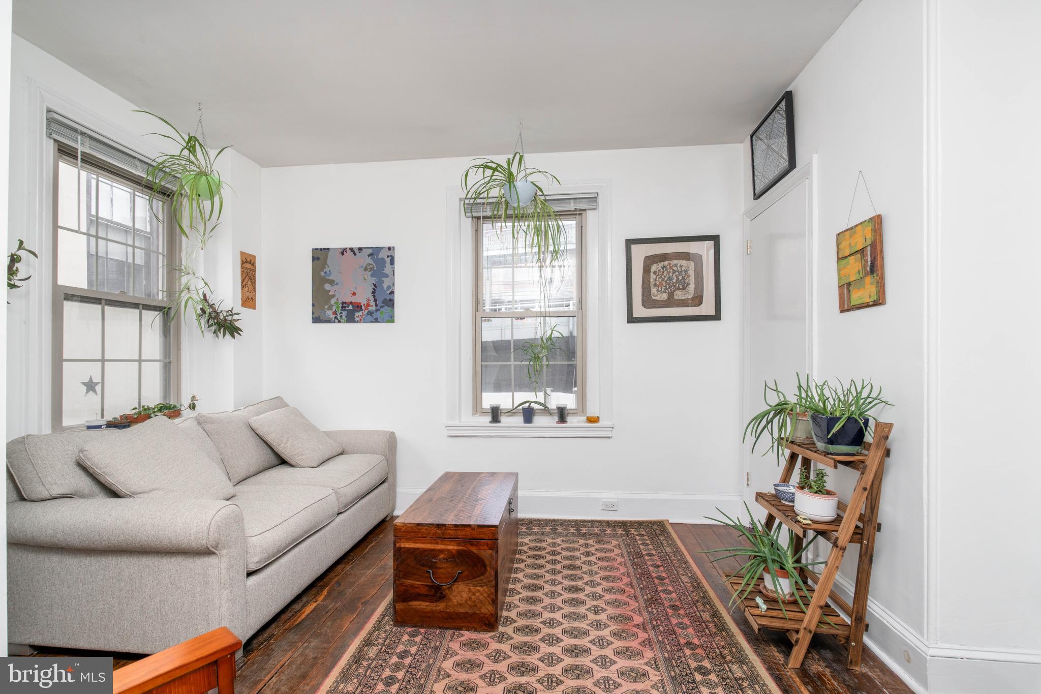 OLD CITY - Commercial Sale