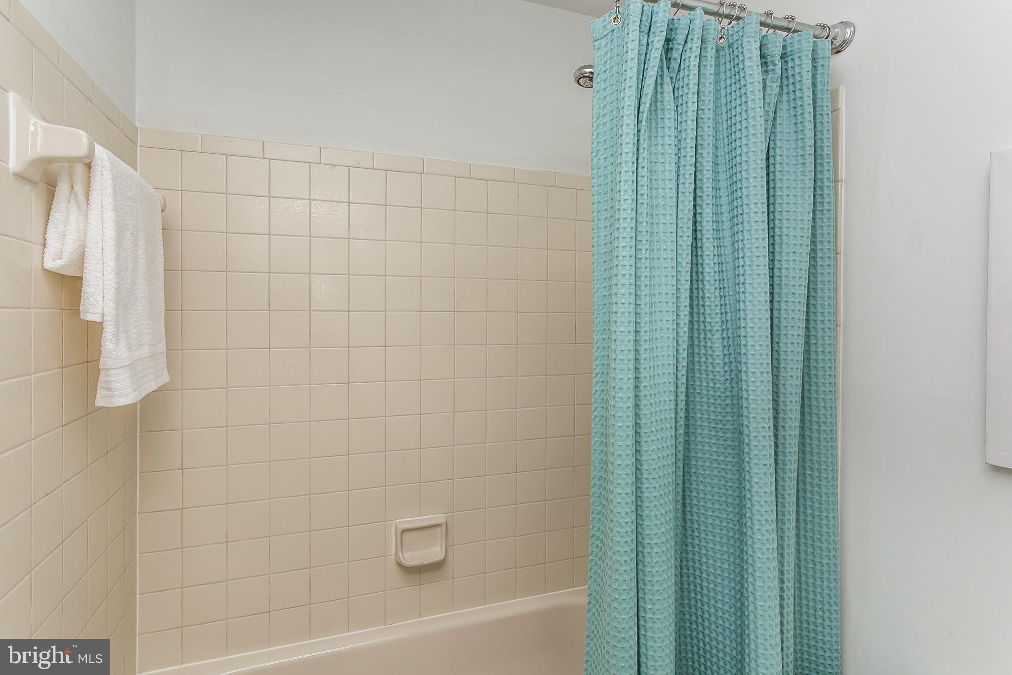 HOMELAND HISTORIC DISTRICT - Residential