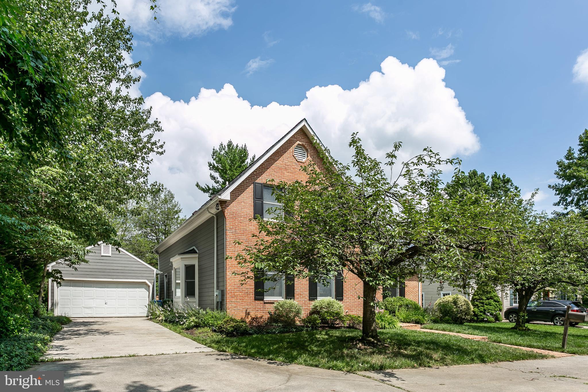 HOMELAND HISTORIC DISTRICT - Residential