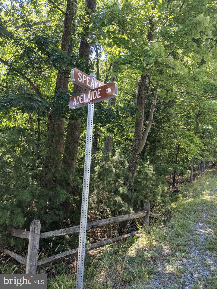 LAKE FOREST ESTATES - Land