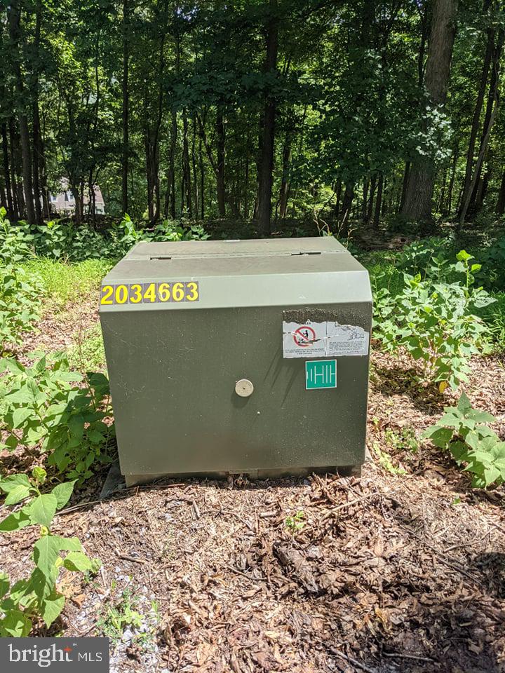 LAKE FOREST ESTATES - Land