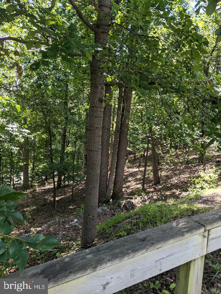 LAKE FOREST ESTATES - Land